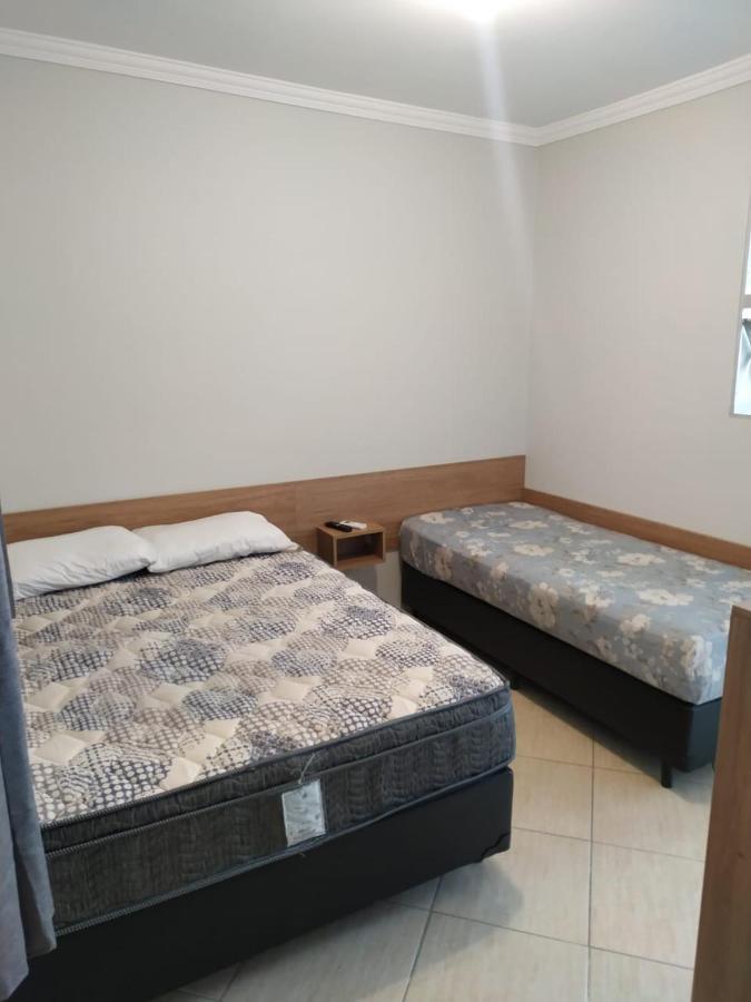 Kitnet Asturias 51B No Ed. Guariata, Proximo A Praia Das Asturias Em Γκουαρούχα Εξωτερικό φωτογραφία