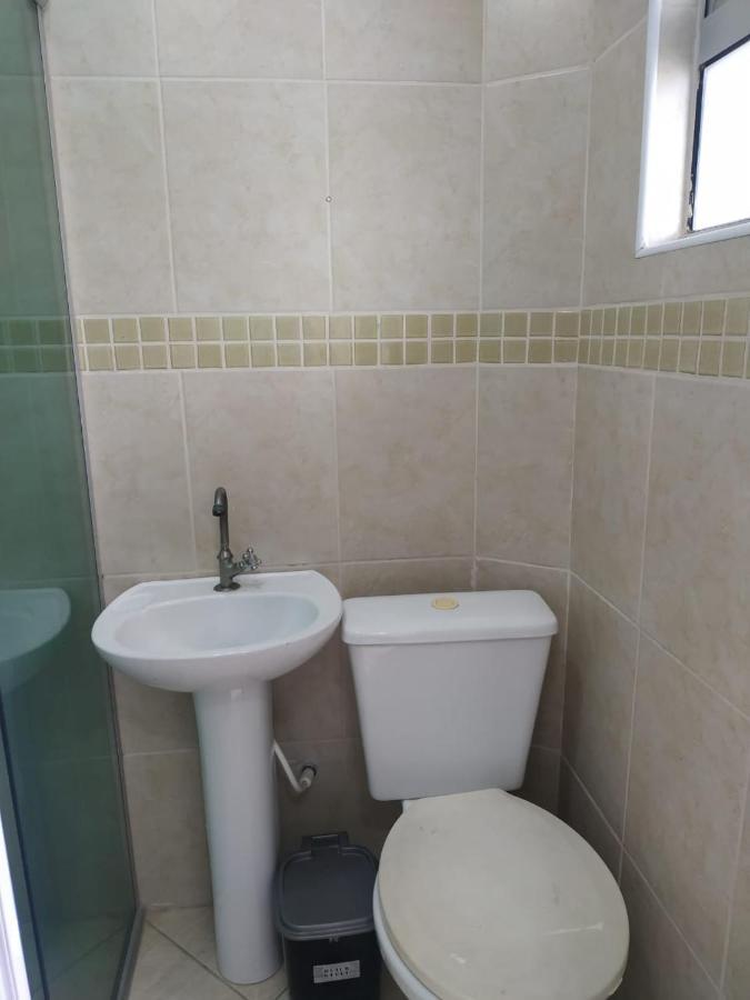Kitnet Asturias 51B No Ed. Guariata, Proximo A Praia Das Asturias Em Γκουαρούχα Εξωτερικό φωτογραφία